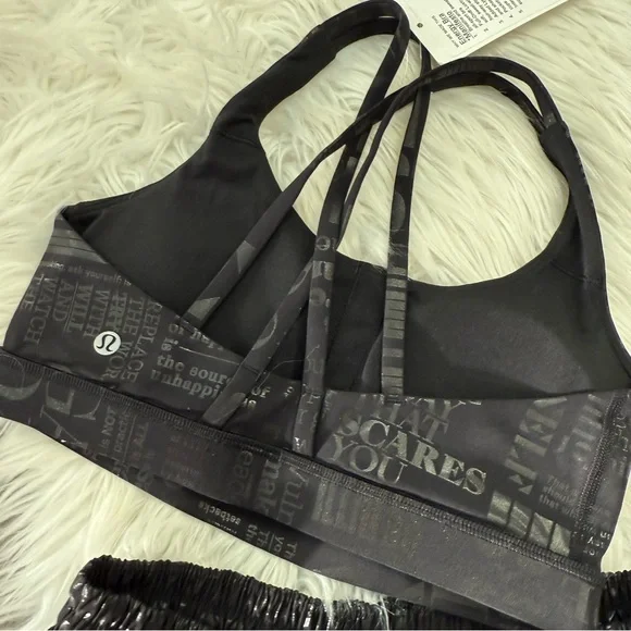 NWT Lululemon Manifesto Foil SET🤍 Hotty Hot LR Short 2.5" sz 8 | Energy Bra sz 6 - Picture 3 of 11